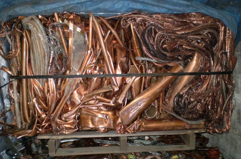Bright copper wire scrap 99.99% purity stacked in bulk bale Bright copper wire scrap 99.99% purity stacked in bulk bale